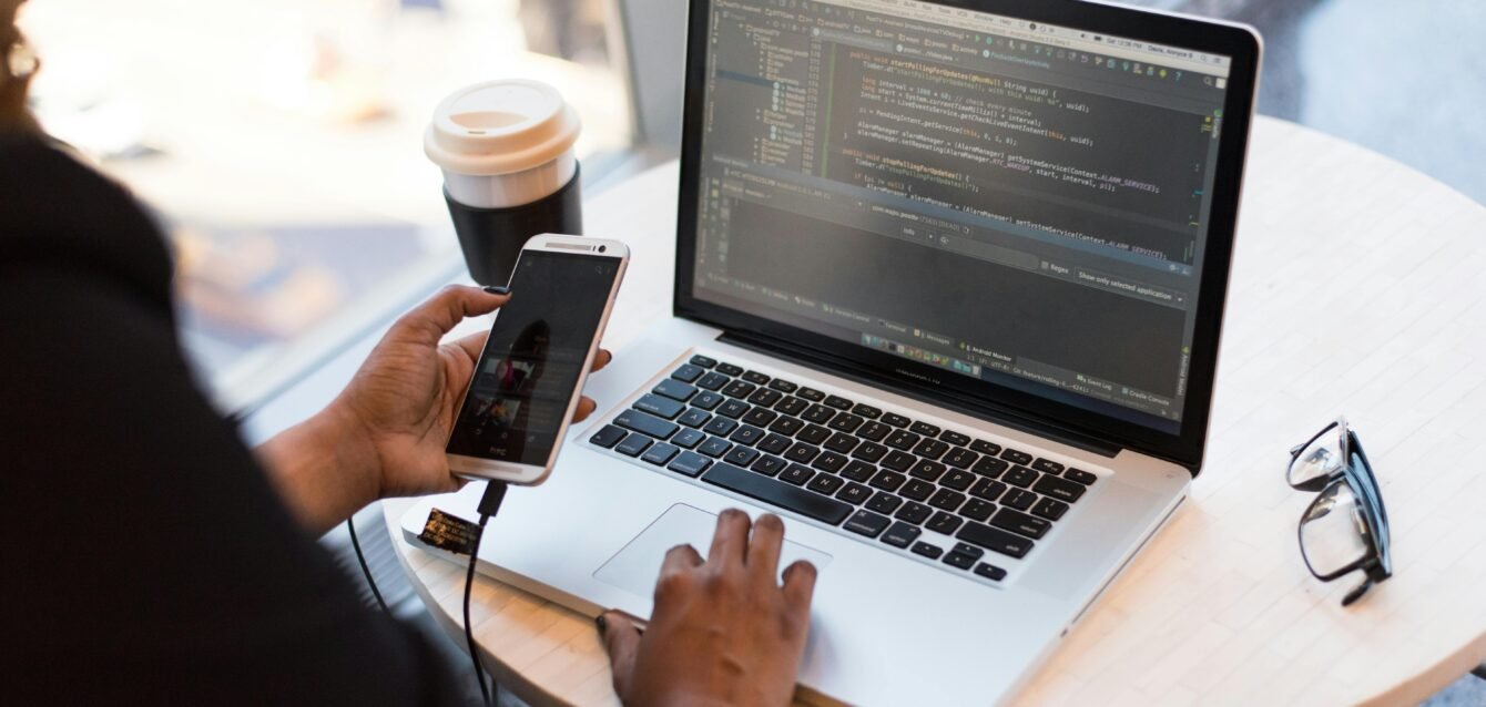 pexels-divinetechygirl-1181244 Top 10 Mobile App Development Companies in the USA